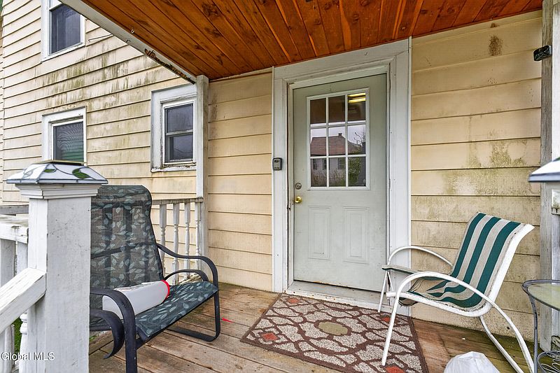 27th image of 7 Broadview Terrace