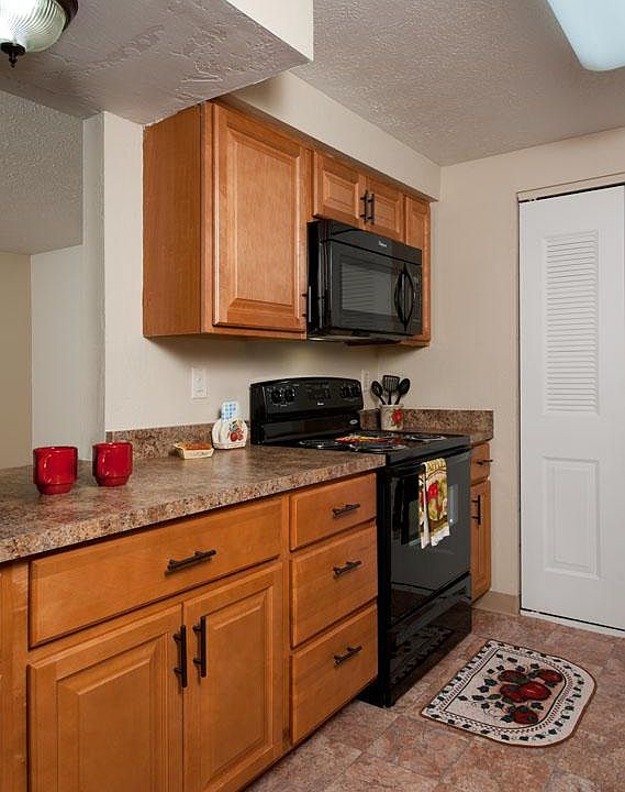 NEW Kitchen