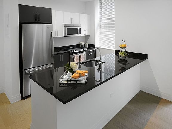 3rd image of 70 Pine St APT 4503