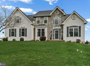 352 Drummers Ln, Phoenixville, PA 19460