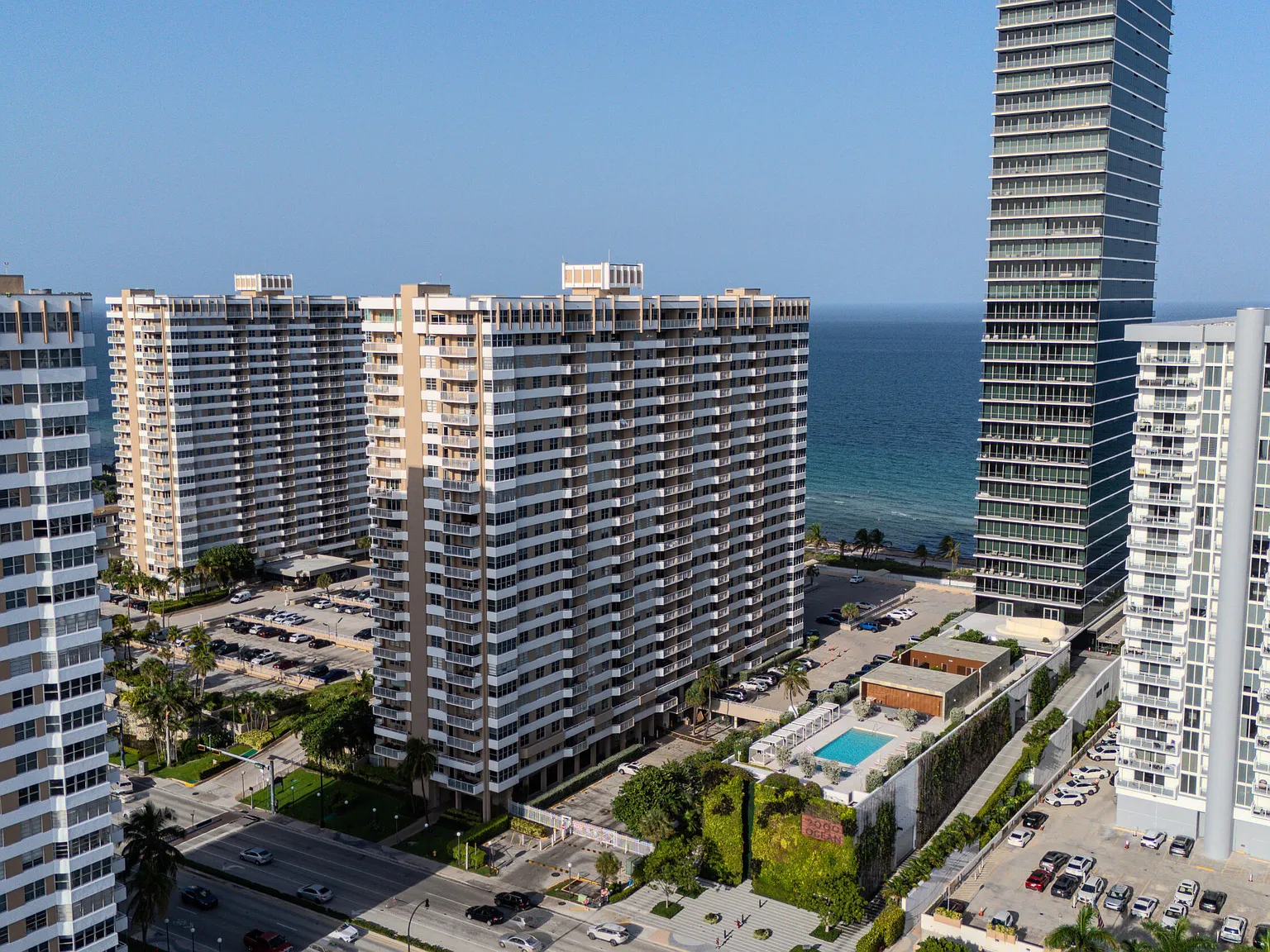 1 bed, 1.5 bath, 870 sqft, $2,500 — Photo 4