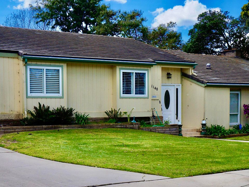 1st image of 1140 Yorkshire Ct