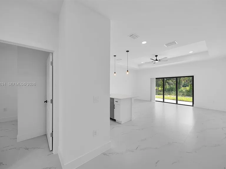 4982 Fairway Ct — Photo 3