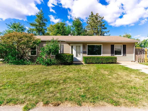 1447 E Ireland Rd, South Bend, IN 46614