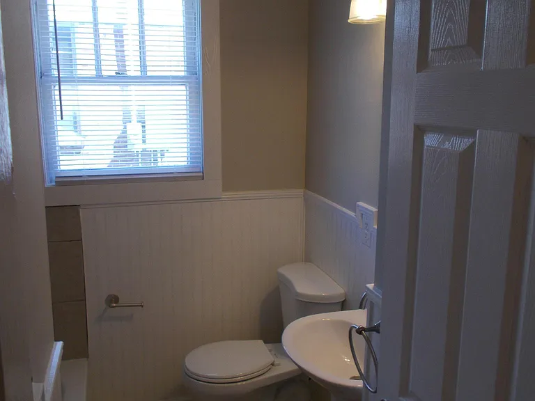 1812 Martin St — Photo 19
