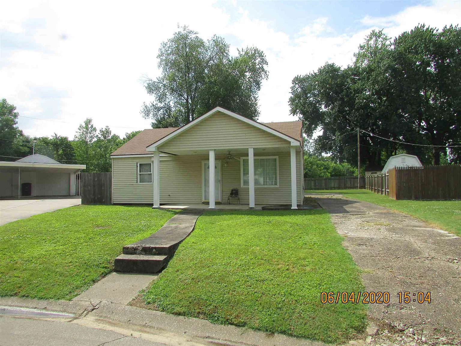 2237 Herbert Ave photo 1