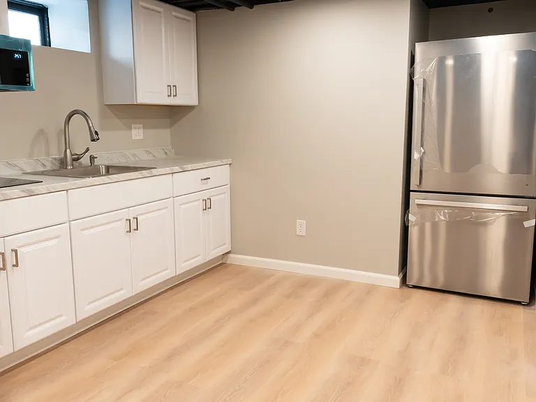 144 Texas Ave — Photo 24