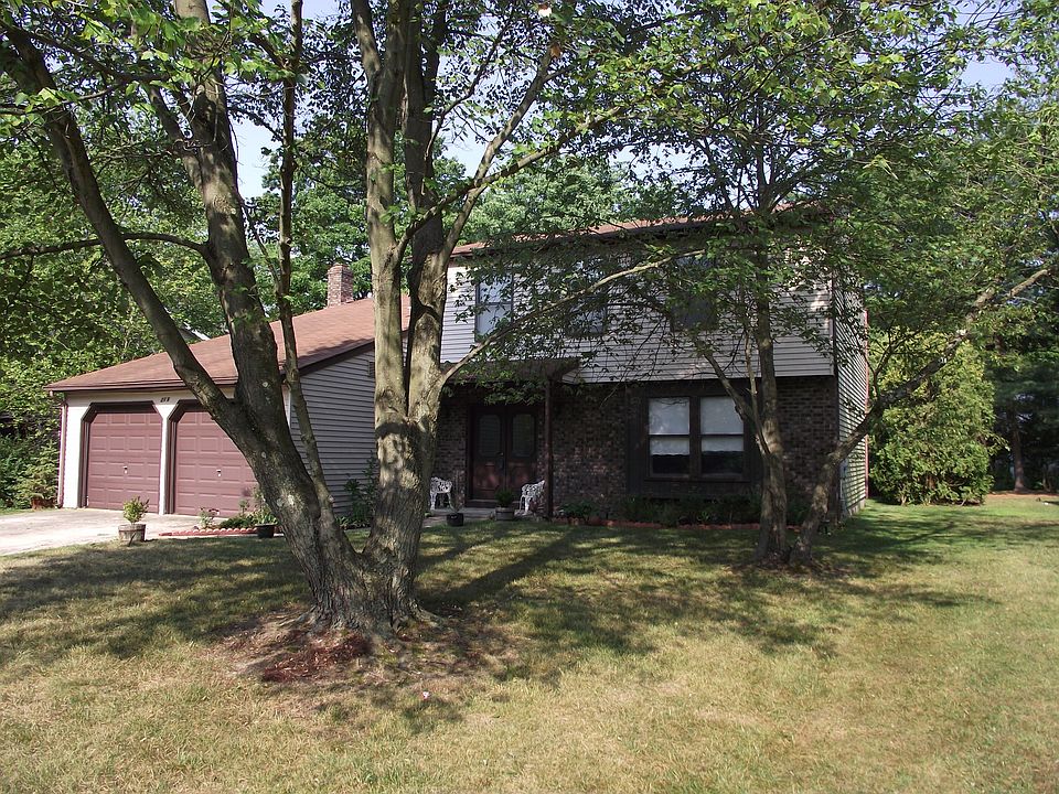2nd image of 216 Charlann Cir