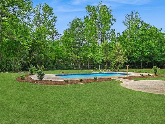 2nd image of 542 Oak Alley Dr