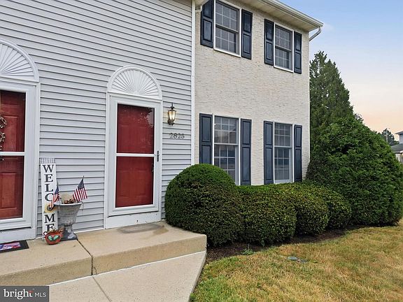 3rd image of 2825 Sturbridge Ct