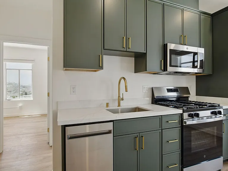 1700 Octavia St #606 — Photo 5