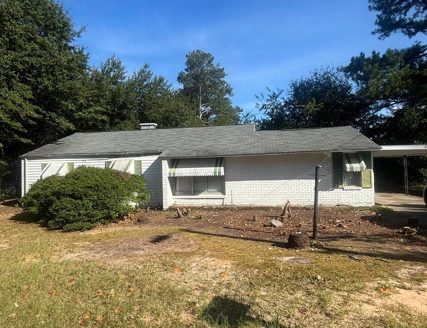 3 bed, 2.5 bath, 1834 sqft, $1,250 — Photo 1