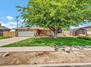 2004 N Burl Dr, Hanford, CA 93230