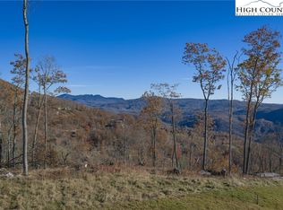 S 124 Silver Eagle Trl, Banner Elk, NC 28604