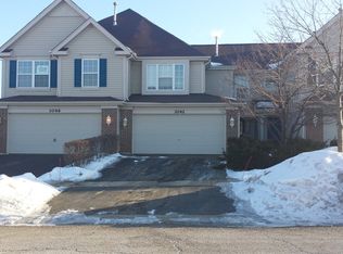 3042 Renard Ln, Saint Charles, IL 60175