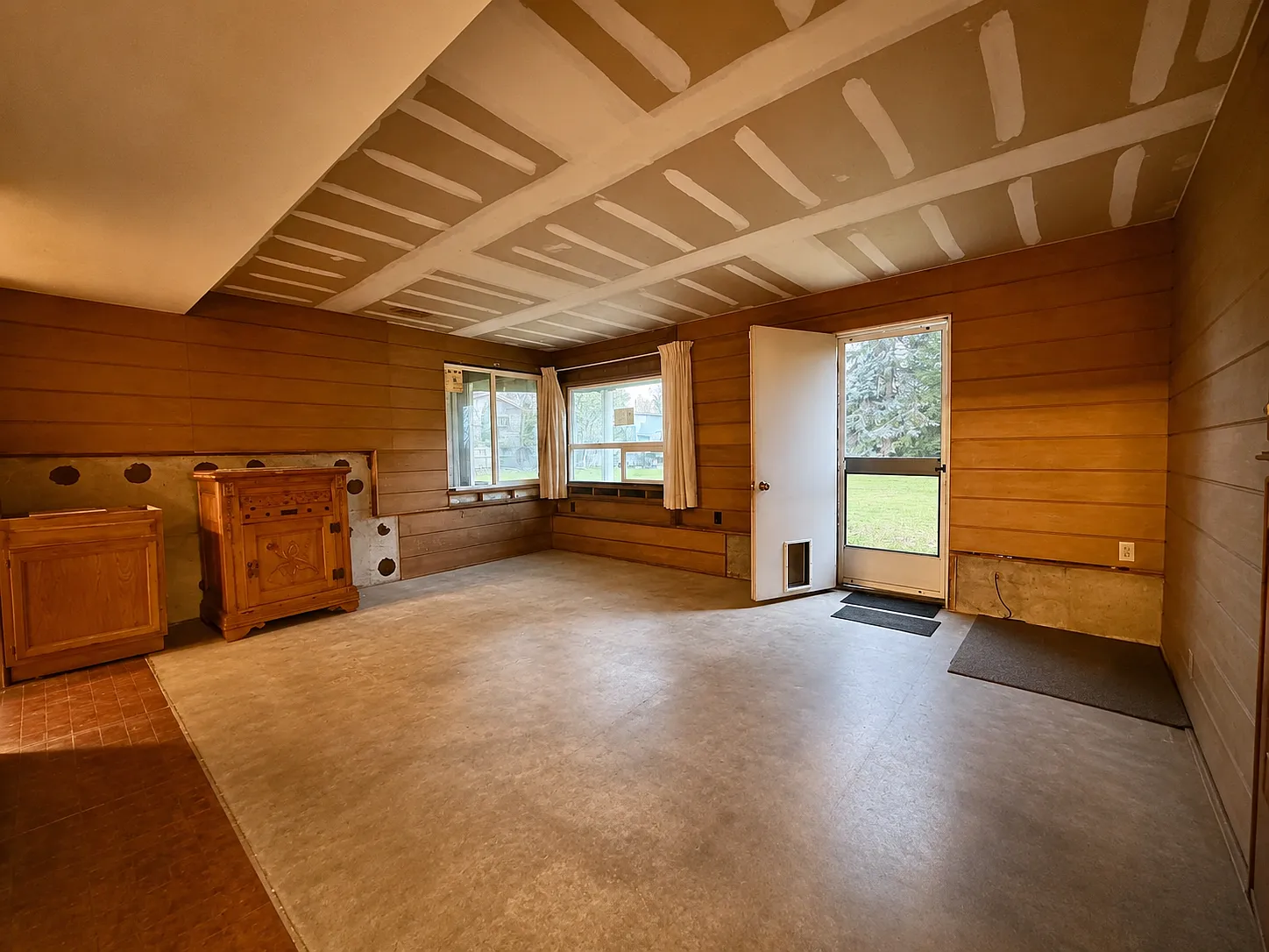 5 bed, 2100 sqft, $3,500 — Photo 2