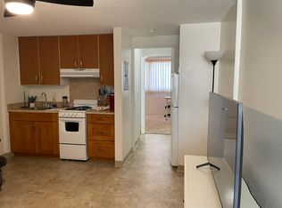 2860 Waialae Ave APT 317, Honolulu, HI 96826