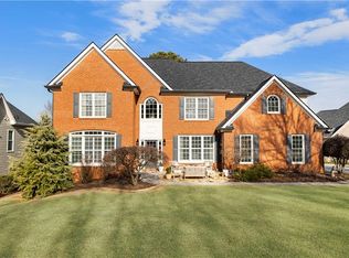 1805 Broadwell Oaks Dr, Alpharetta, GA 30004