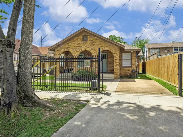 12 Greenwood St Unit B, Houston, TX 77011