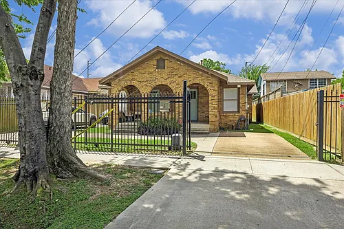 12 Greenwood St #B Photo 1