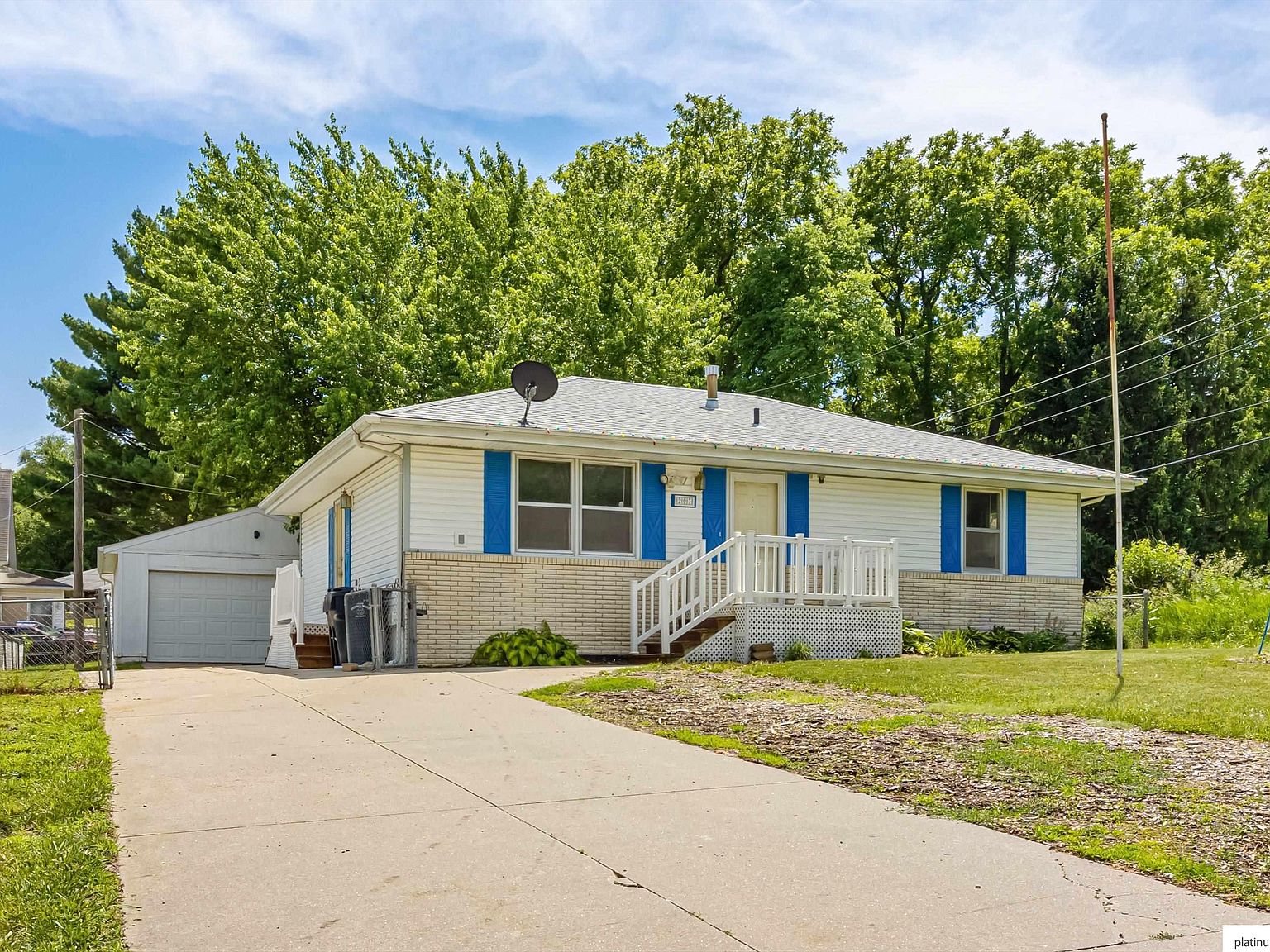 203 W R St, Weeping Water, NE 68463 Zillow