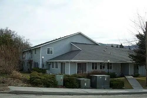 2nd image of 515 S Tonasket Ave #1