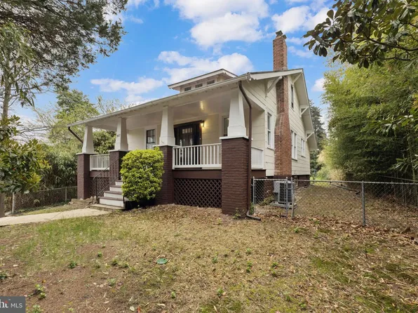 2417 Washington Blvd, Arlington, VA 22201