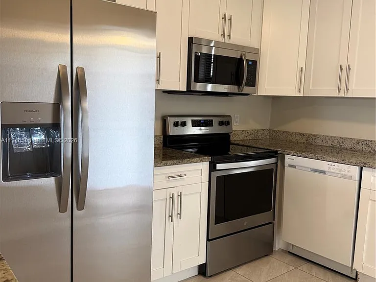 9273 SW 8th St #411 — Photo 3