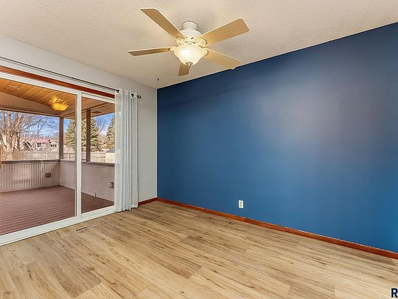 5th image of 2309 S Stephen Ave