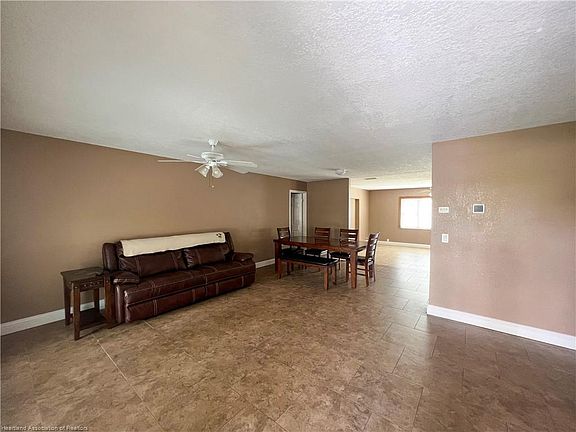 3rd image of 1059 Cordova St