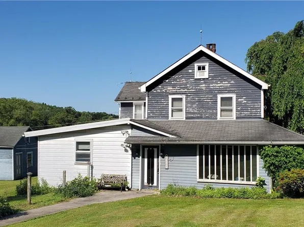 3295 Mountain View Dr, Danielsville, PA 18038