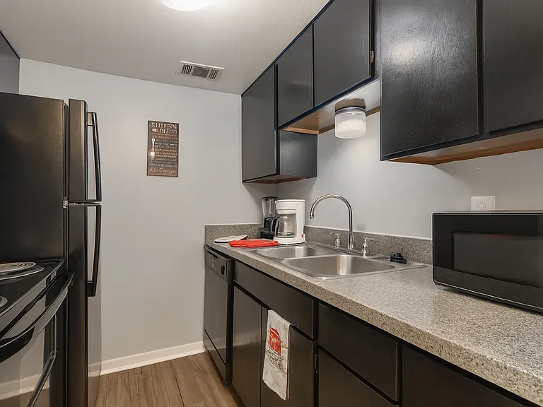 Stoneridge Apartments — Photo 5