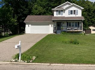 1295 Bayridge Dr, Detroit Lakes, MN 56501