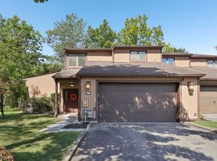 53 Ponds Cir, Wayne, NJ 07470