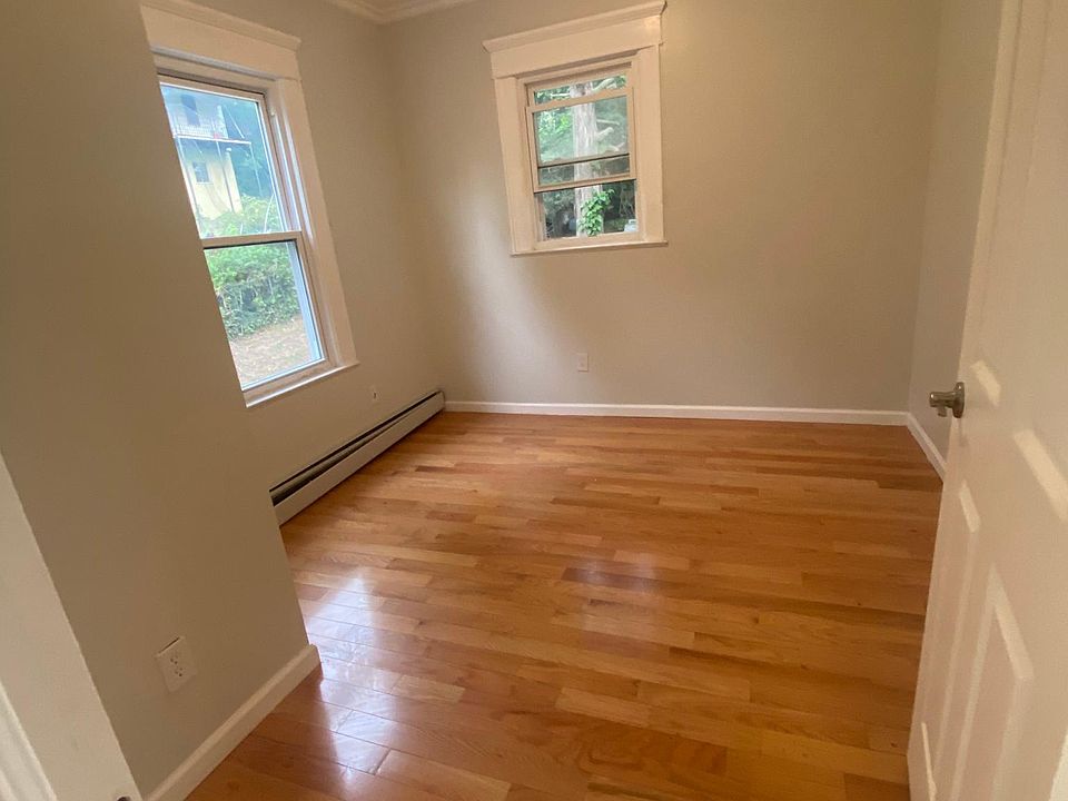 1st image of 125 Belknap Ave #3