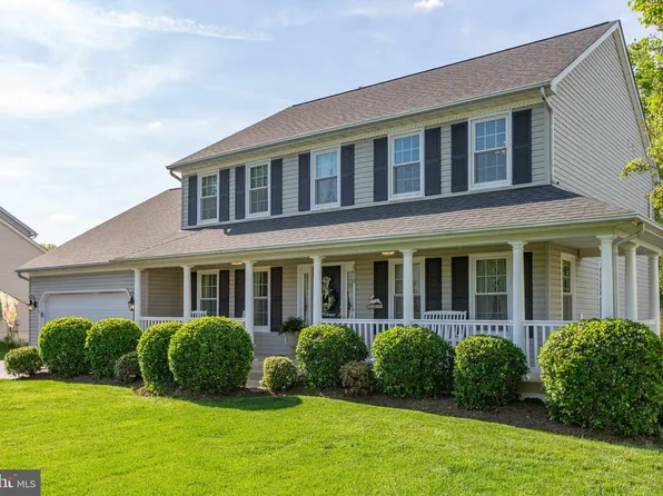 6016 Waterman Dr, Fredericksburg, VA 22407