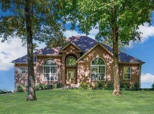 1285 Garton Rd, Burns, TN 37029