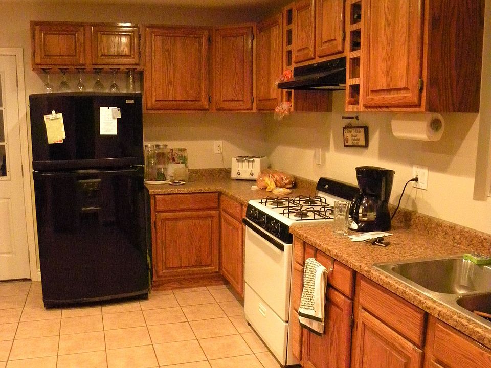 1st image of 15604 Esther St