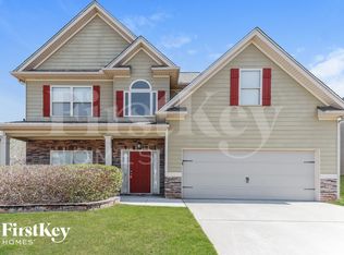 107 Village Park Dr, Newnan, GA 30265