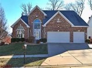 754 Sunset Hills Dr, O'Fallon, MO 63366