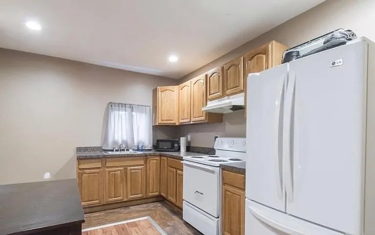 212 W Tioga St #1 — Photo 1