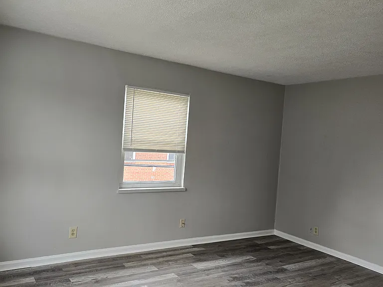 1580 Glenbeck Ave #3 — Photo 3