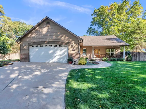 724 Doyle St, Garden Plain, KS 67050