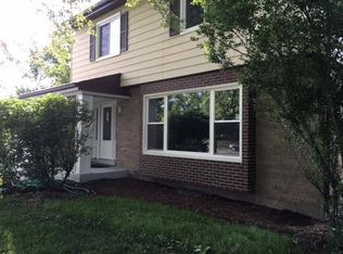 1112 Lake Cook Rd, Deerfield, IL 60015