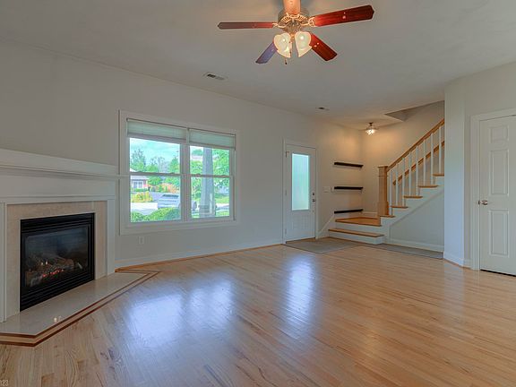4th image of 1807 Asher Ln