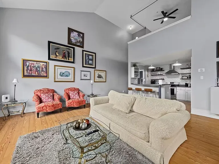 404 N Laurel Ave #42 — Photo 6