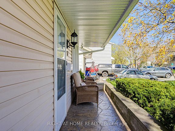 4th image of 61 Beatty Rd