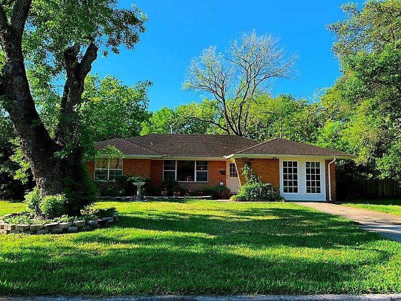 1st image of 4073 Silverwood Dr