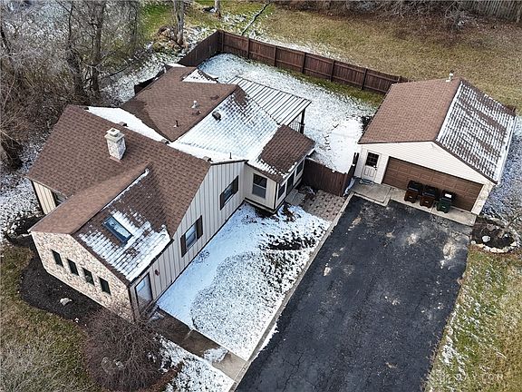 2nd image of 99 Woolery Ln