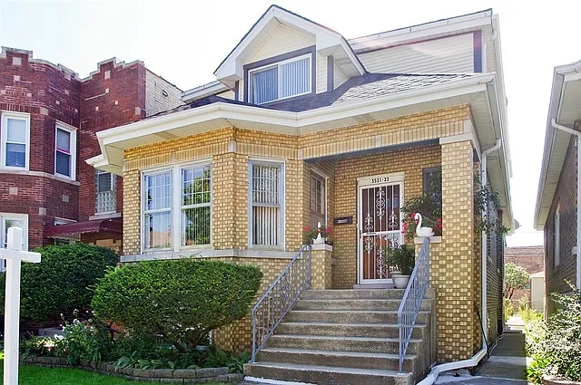 5531 W Melrose St photo 1